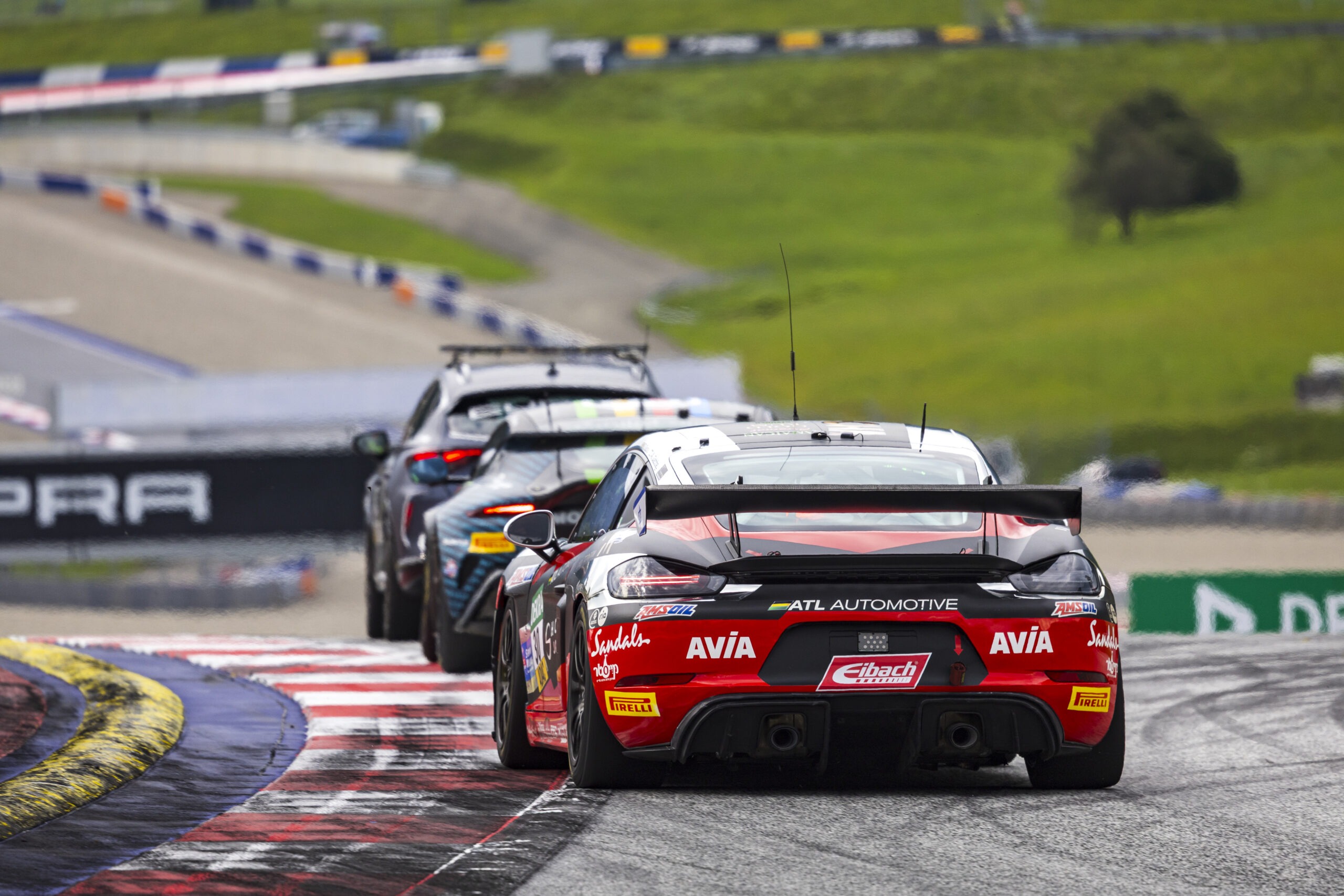 Porsche GT4 RS racing